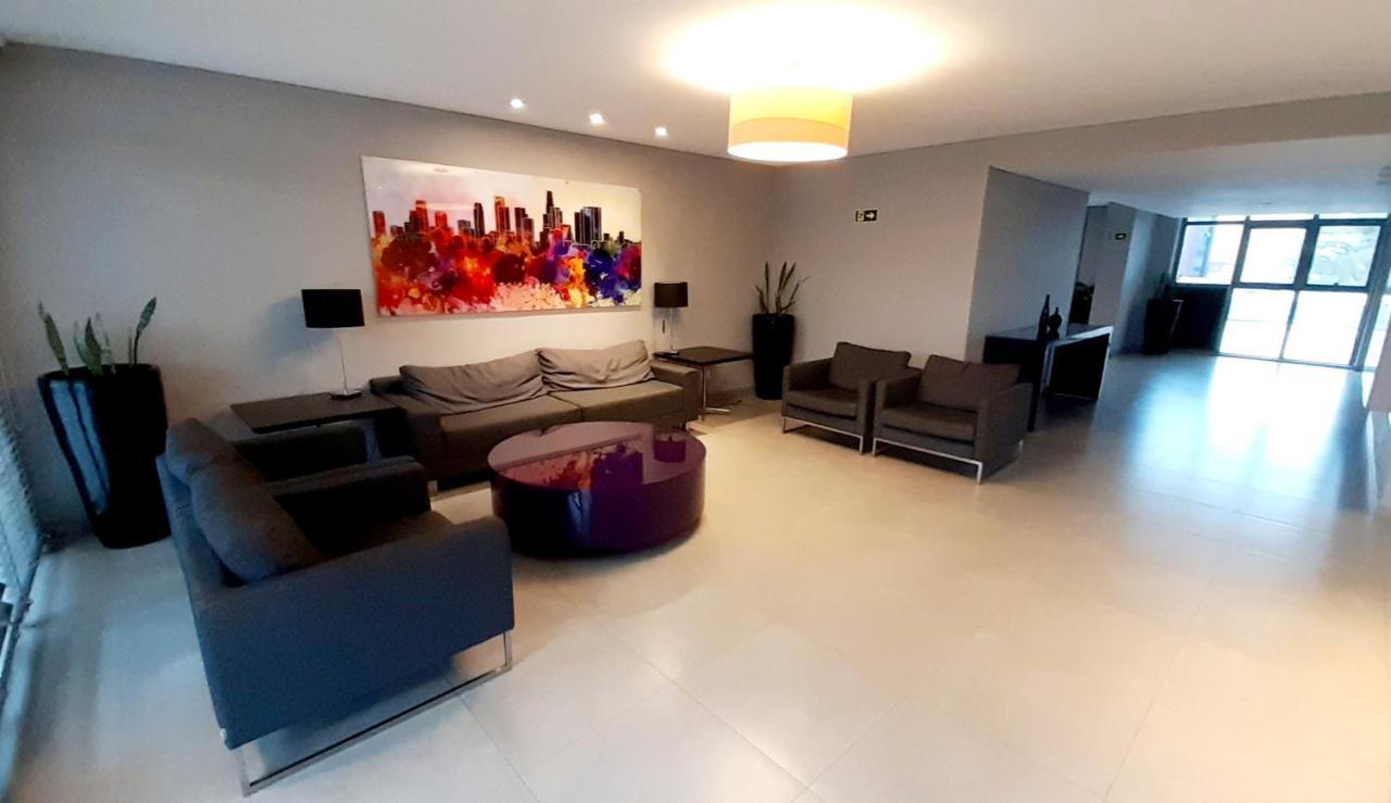 Estudio Aconchegante No Centro De Curitiba - Ar Condicio E Localizacao Perfeita! 외부 사진